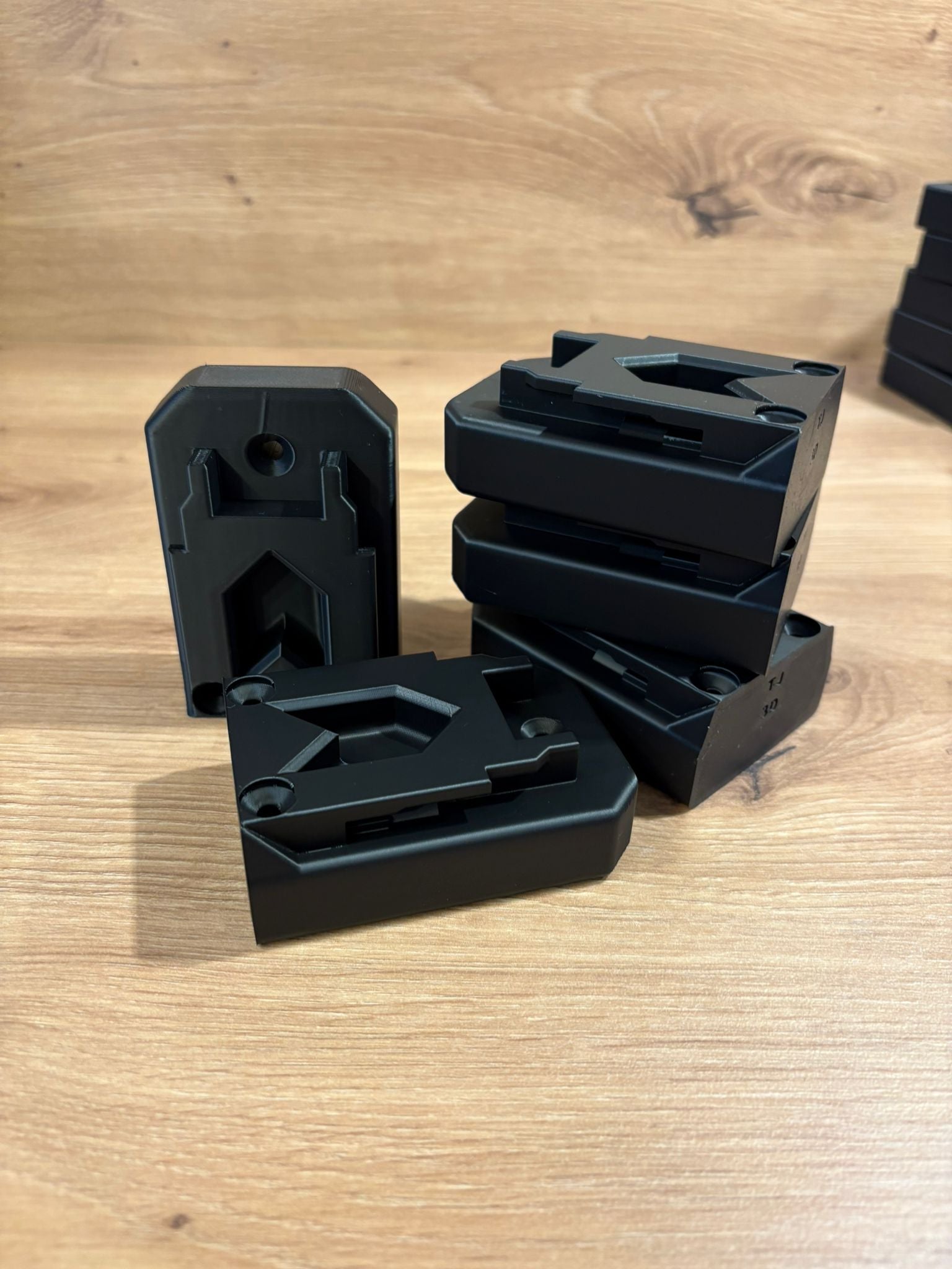 Wall-Mounted Tool Organizer – DeWALT